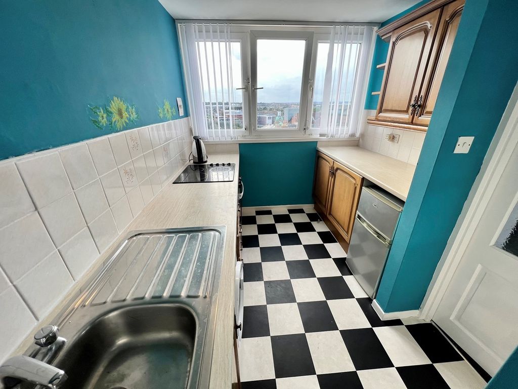 1 bed flat for sale in City Centre, Sunderland SR1, £47,500