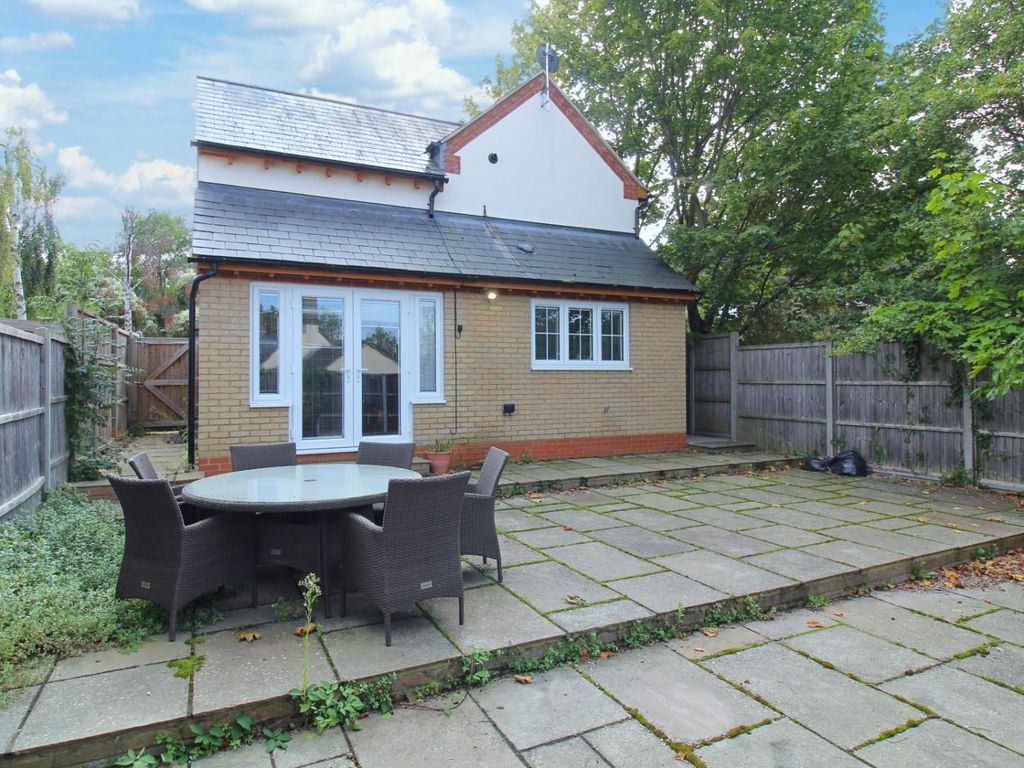 2 bed detached house for sale in Brickhill Road, Sandy SG19, £325,000