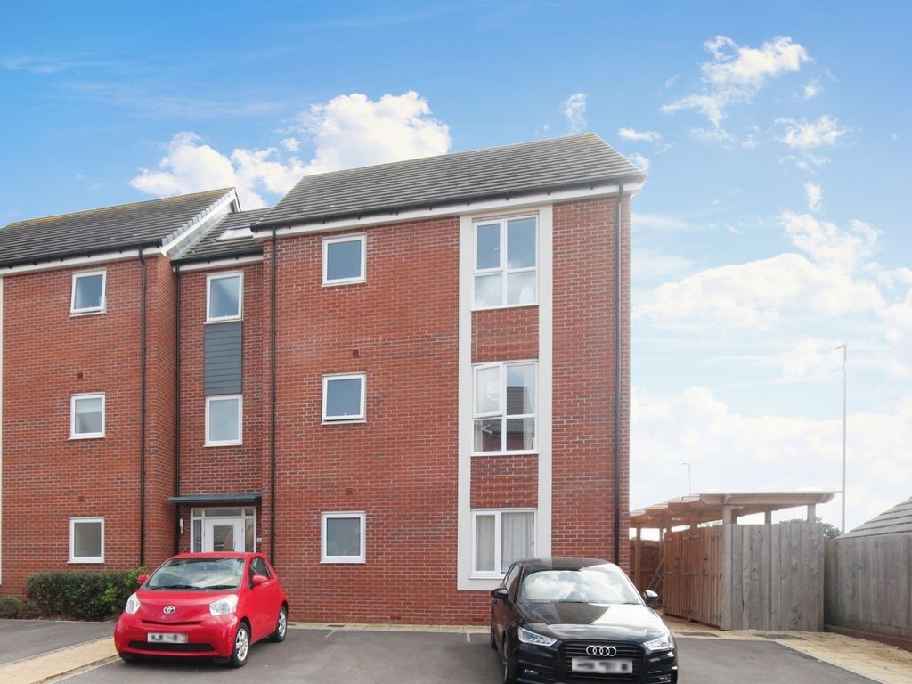 1 bed flat for sale in Apple Tree Close, Norton Fitzwarren, Taunton TA2, £140,000