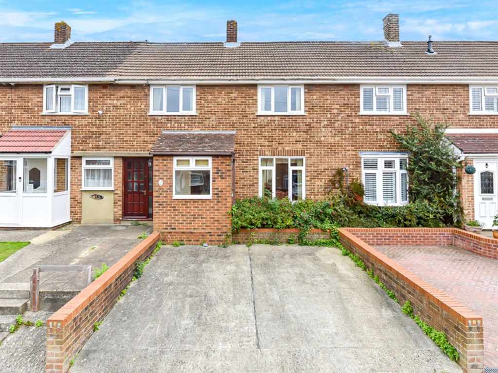 3 bed terraced house for sale in Pennant Road, Rochester, Kent. ME1, £320,000