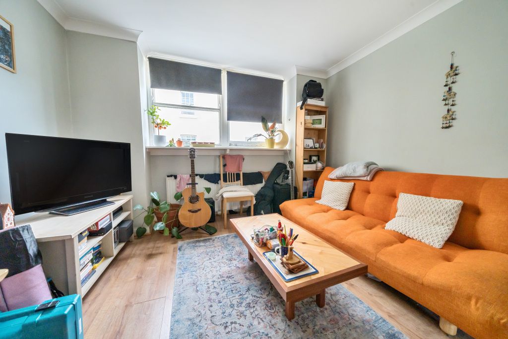 1 bed flat for sale in Marine Parade, Brighton, East Sussex BN2, £230,000
