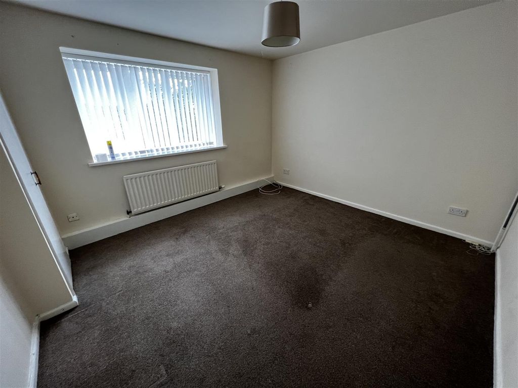 2 bed flat for sale in Aydon House, Farringdon, Sunderland SR3, £59,950