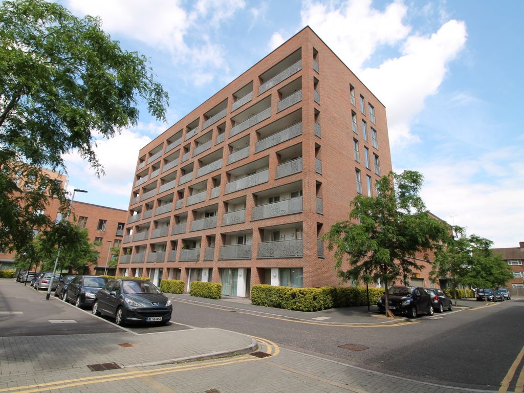 1 bed flat for sale in Pandora Court, 8 Robertson Road, London E16, £260,000