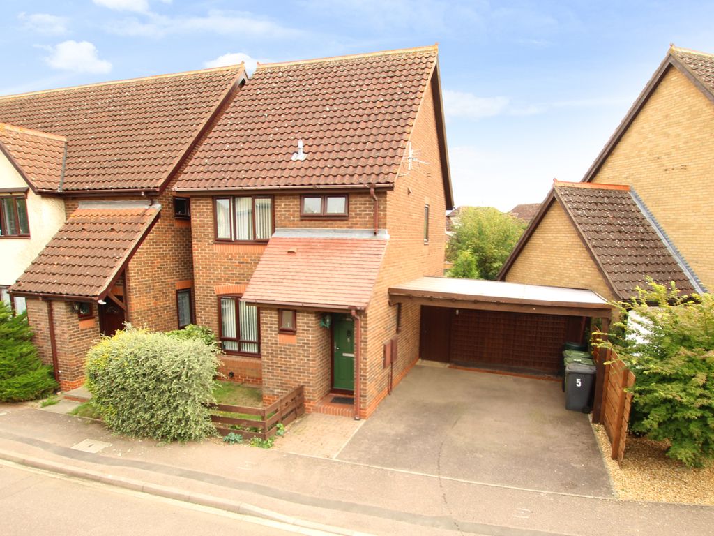 3 bed detached house for sale in Robin Close, Sandy SG19, £339,950