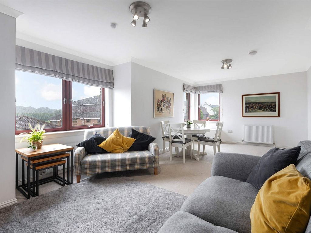 2 bed flat for sale in Bogend Road, Bannockburn, Stirling, Stirlingshire FK7, £135,000