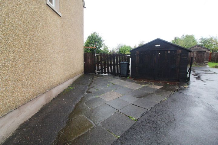 2 bed end terrace house for sale in Morar Crescent, Airdrie ML6, £74,000