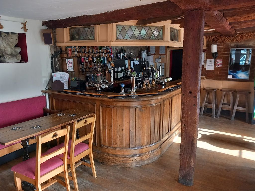Pub/bar for sale in Vine Street, Evesham WR11, £35,000