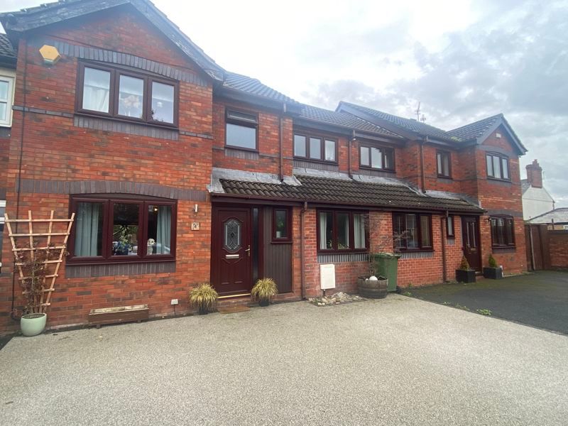 4 bed mews house for sale in Townfield Court, Barnton CW8, £245,000