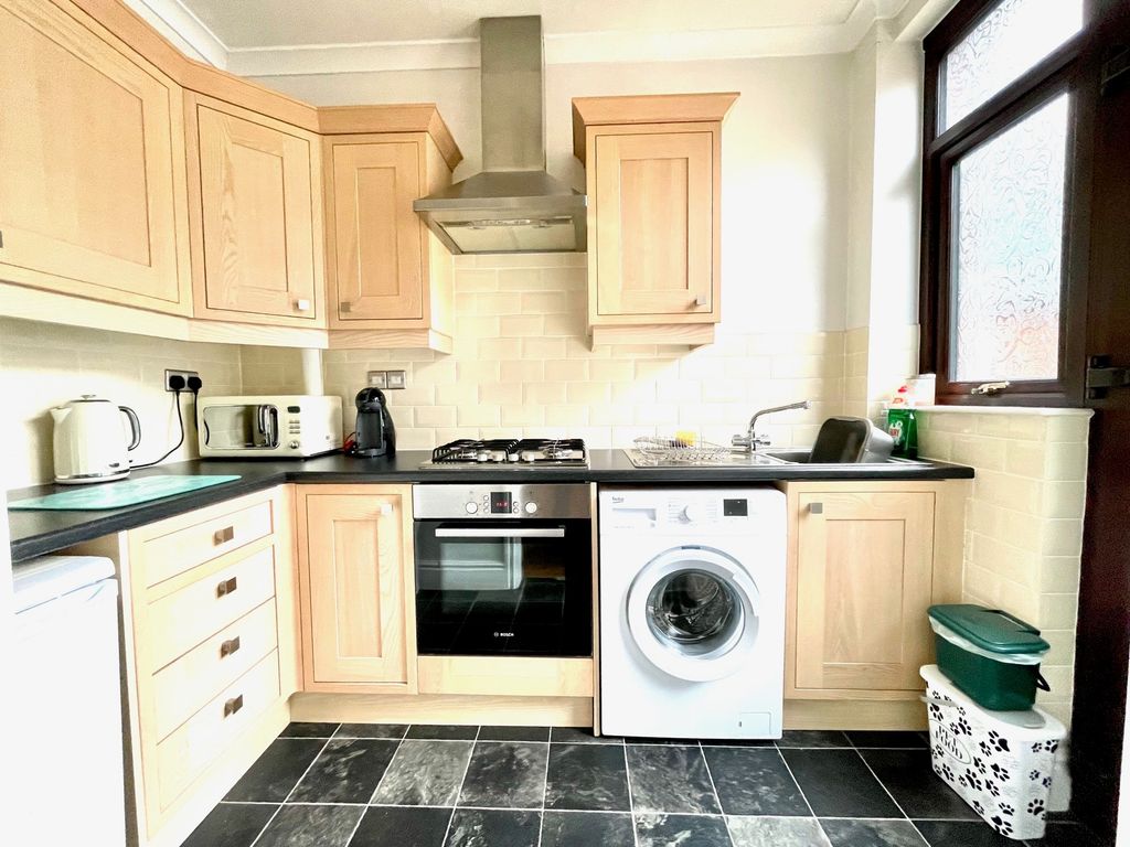 3 bed terraced house for sale in Darley Avenue, Darley Dale, Matlock DE4, £190,000