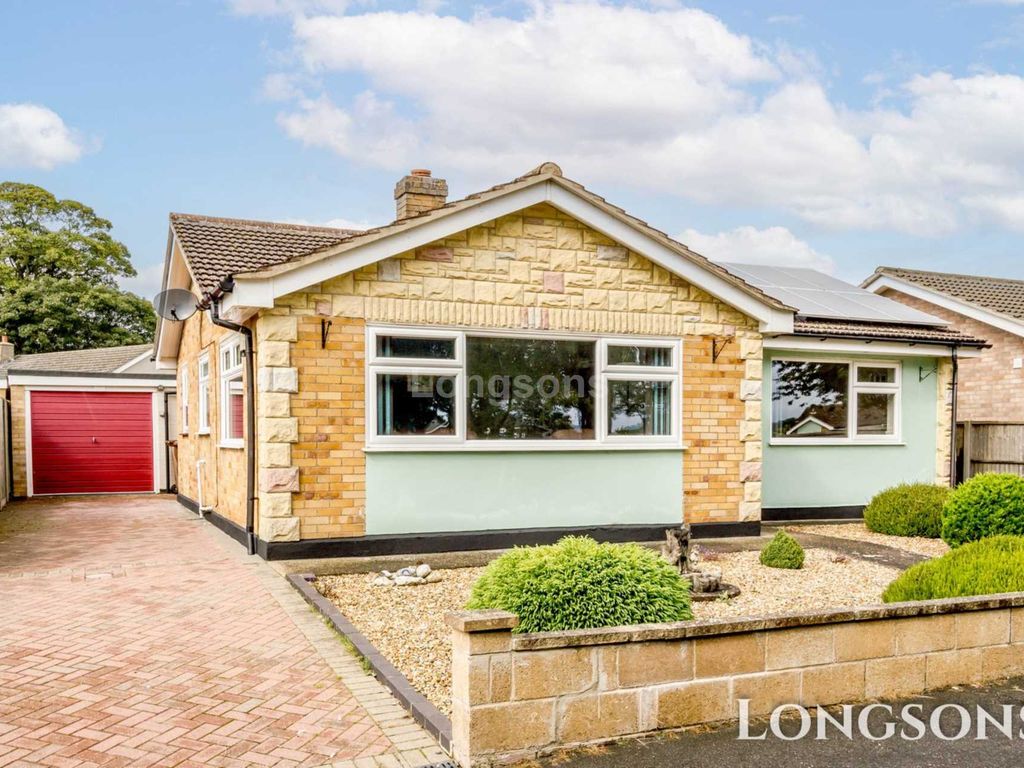 3 bed detached bungalow for sale in Acacia Avenue, Ashill IP25, £300,000