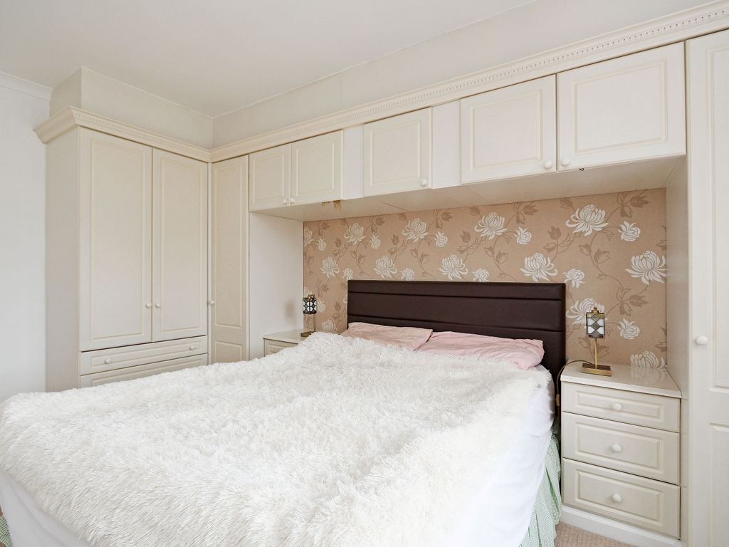 3 bed detached bungalow for sale in Oakhill Road, Dronfield, Derbyshire S18, £290,000