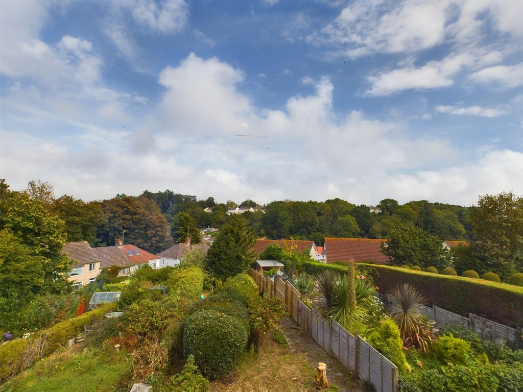3 bed terraced house for sale in Highland Close, Torquay TQ2, £245,000