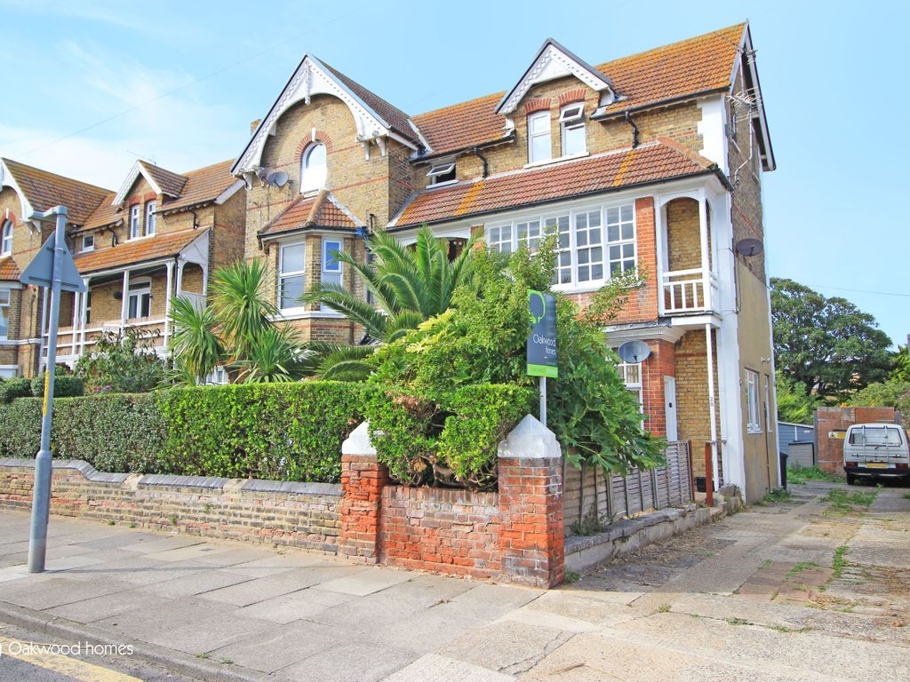 1 bed flat for sale in Westgate Bay Avenue, Westgate-On-Sea CT8, £185,000