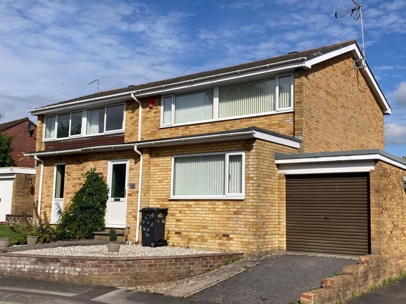 3 bed semi-detached house for sale in Thatcham Park, Yeovil BA21, £250,000