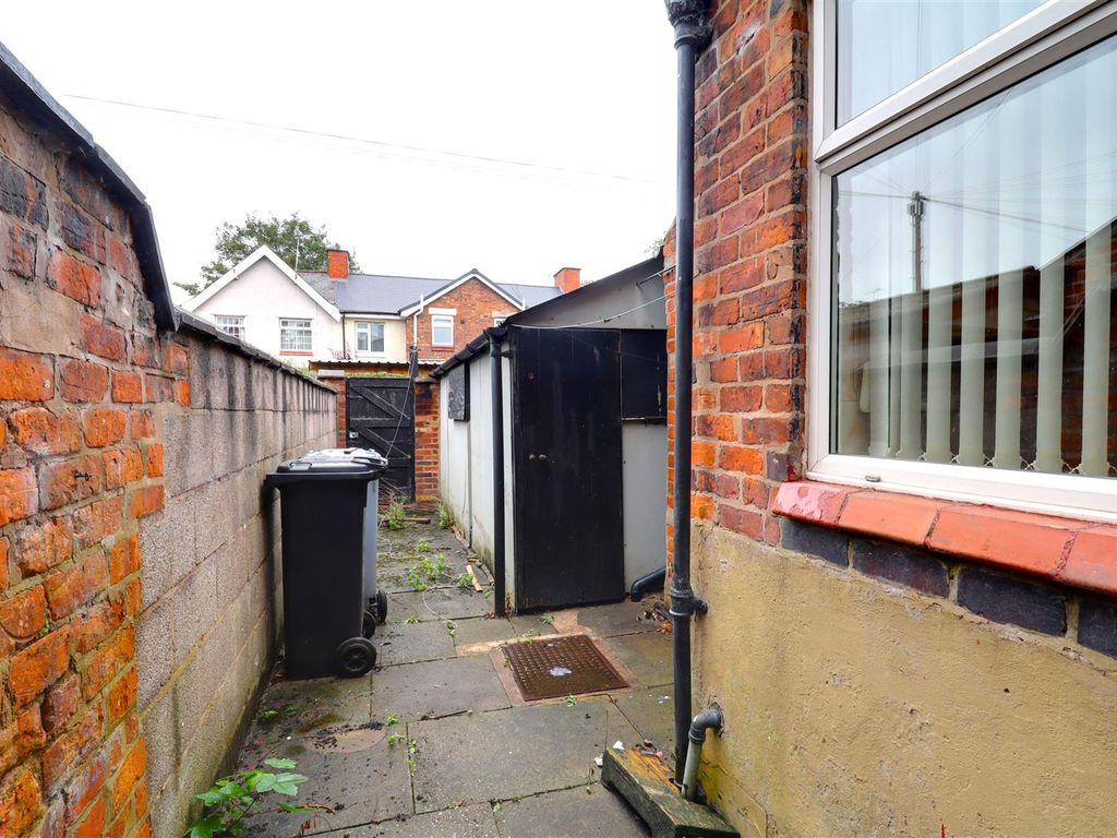 2 bed terraced house for sale in West Street, Crewe CW1, £96,000