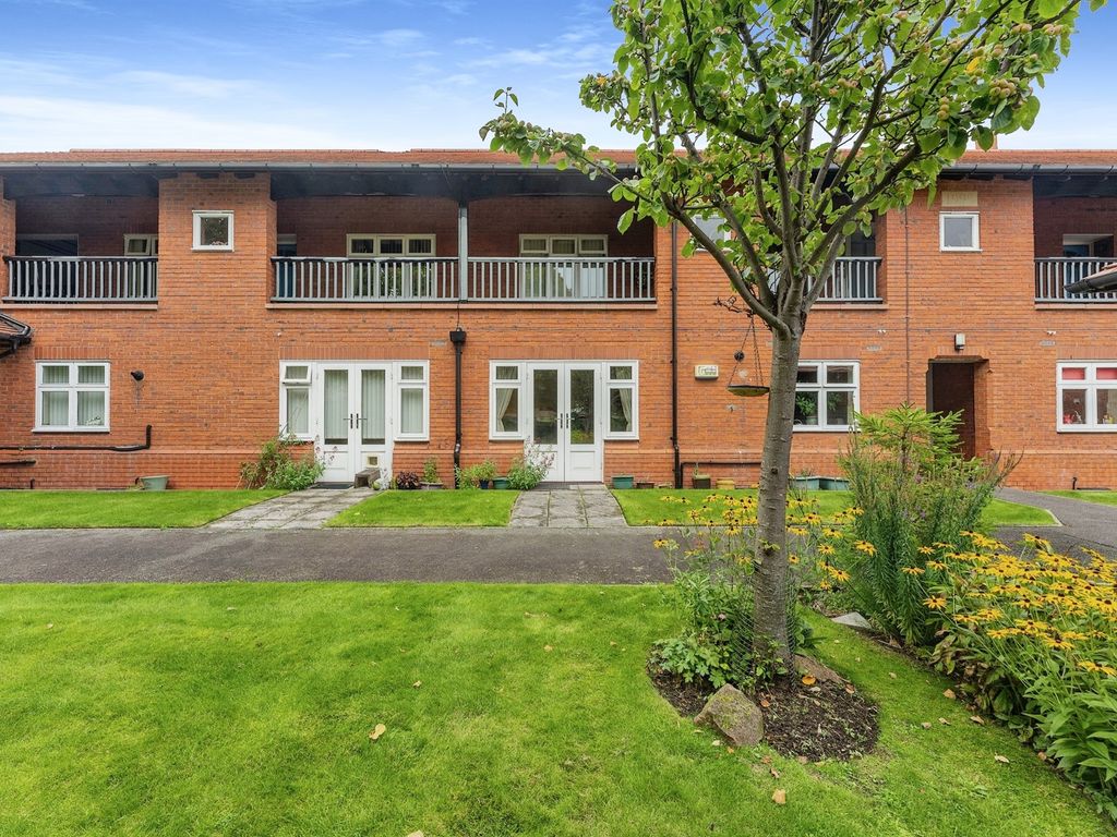 2 bed flat for sale in Pool Bank, Port Sunlight, Wirral CH62, £190,000