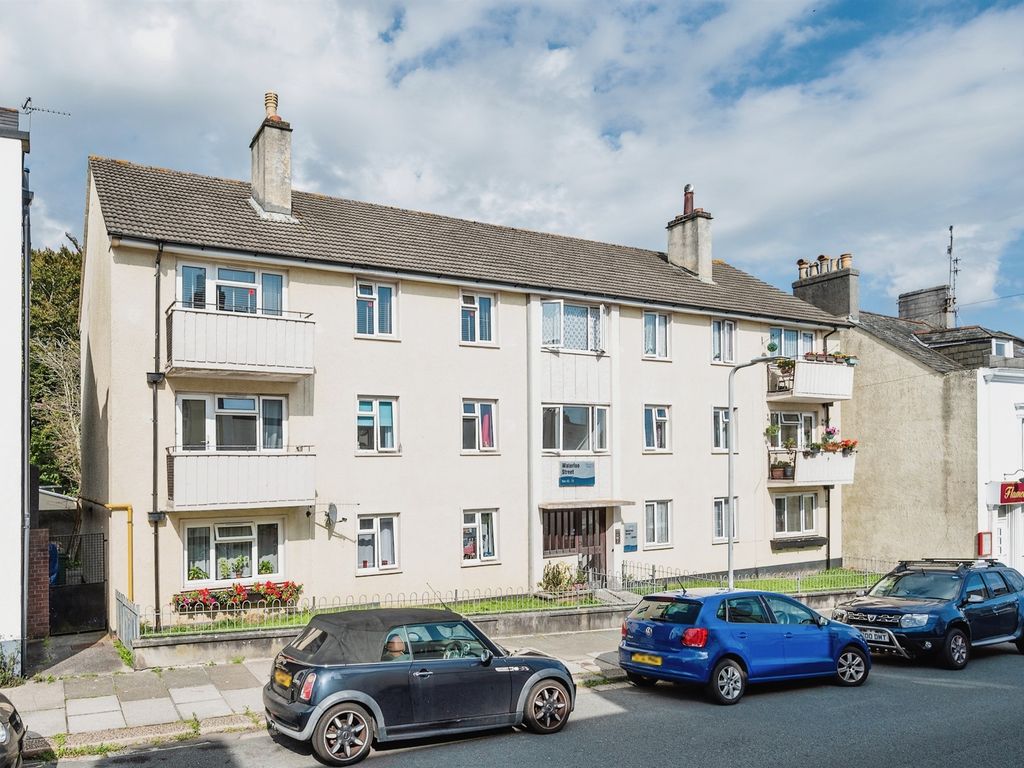 3 bed flat for sale in Waterloo Street, Stoke, Plymouth PL1, £150,000