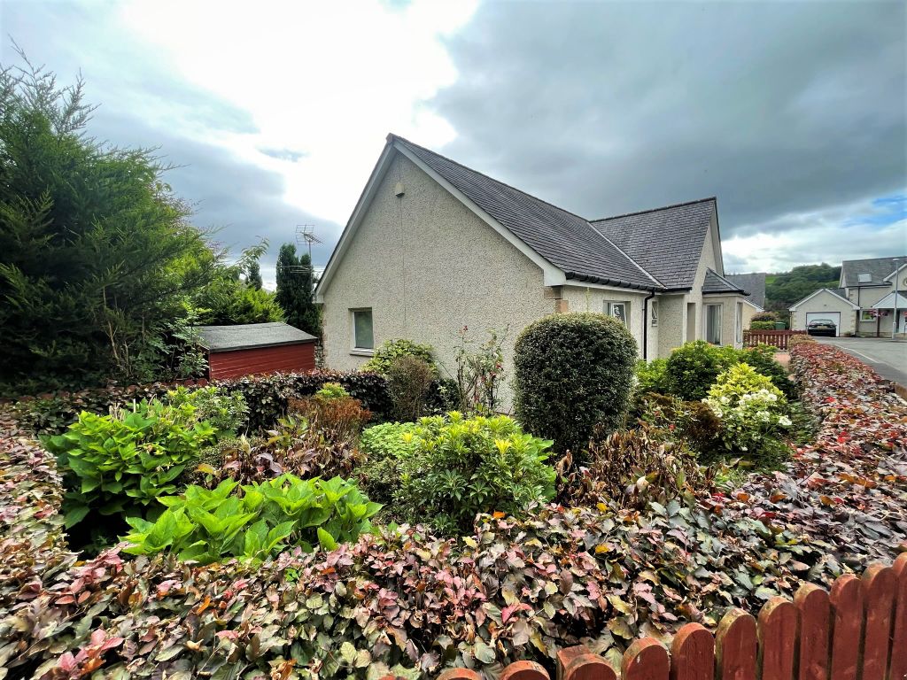 3 bed detached bungalow for sale in Northfield Park, Edinburgh Road, Moffat DG10, £265,000