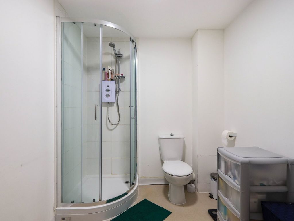 1 bed flat for sale in Furnace Hill, Sheffield, South Yorkshire S3, £36,000