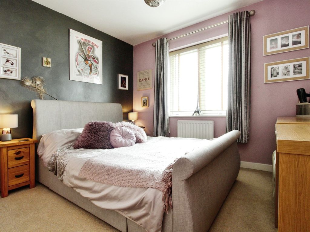 2 bed flat for sale in Trem Elai, Penarth CF64, £240,000
