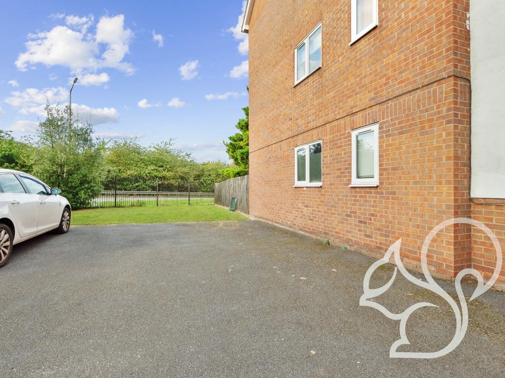2 bed flat for sale in The Rookeries, London Road, Marks Tey, Colchester CO6, £160,000