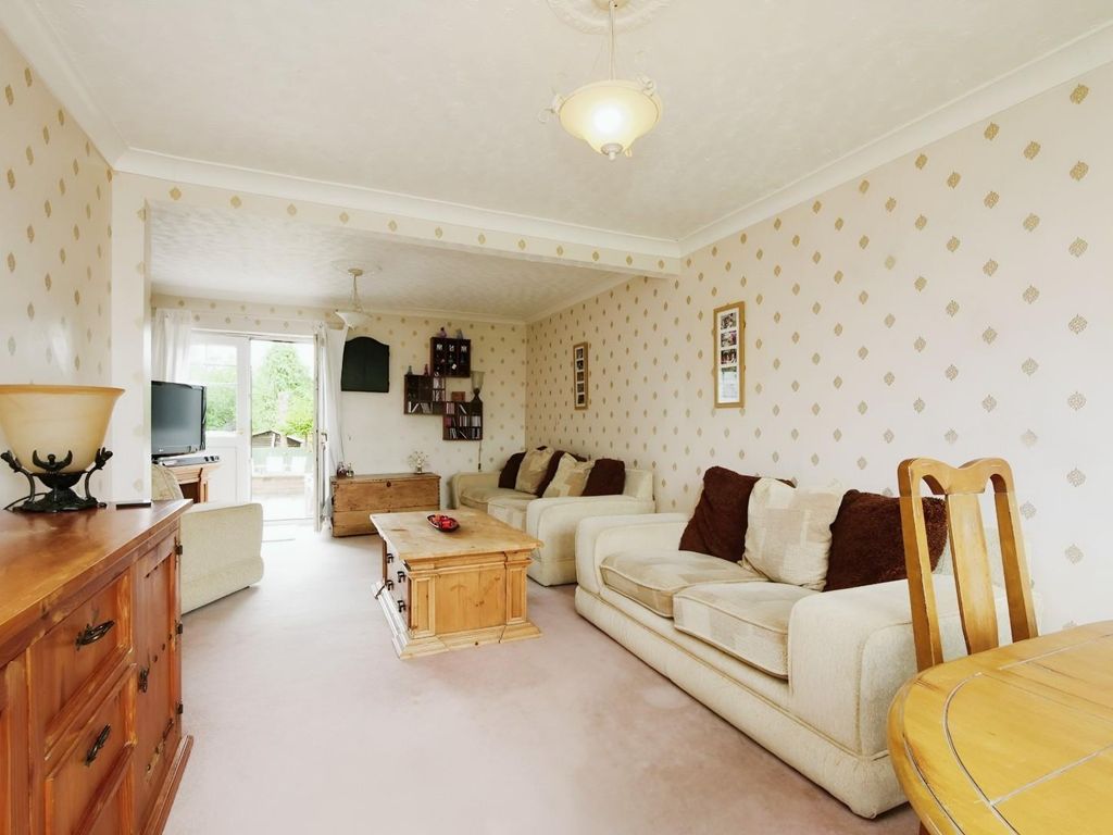 3 bed semi-detached house for sale in Huntington Road, York YO31, £260,000
