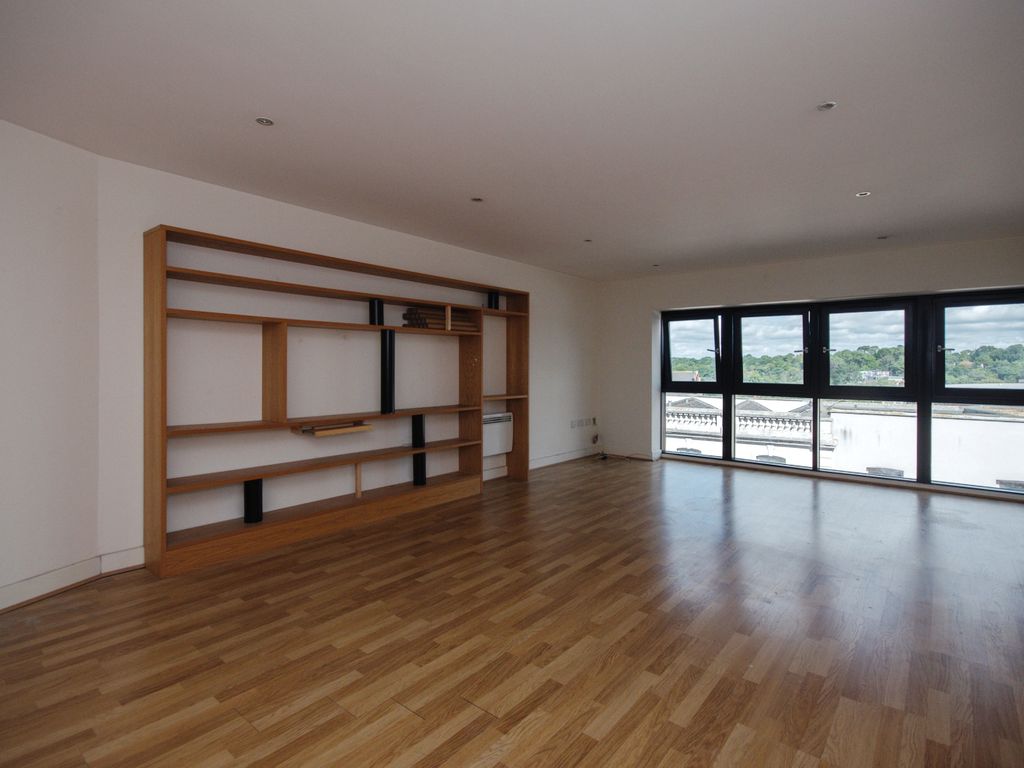 2 bed flat for sale in 124 Commercial Road, Bournemouth BH2, £56,250