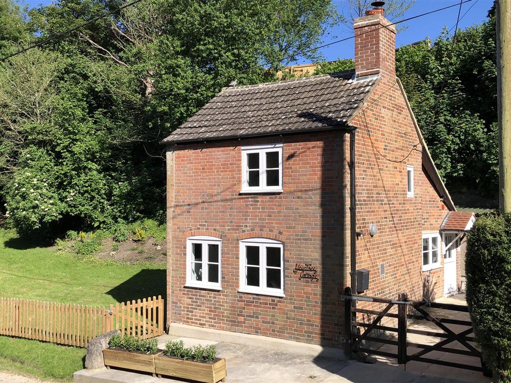 1 bed detached house for sale in The Bottom, Urchfont, Devizes SN10, £299,950