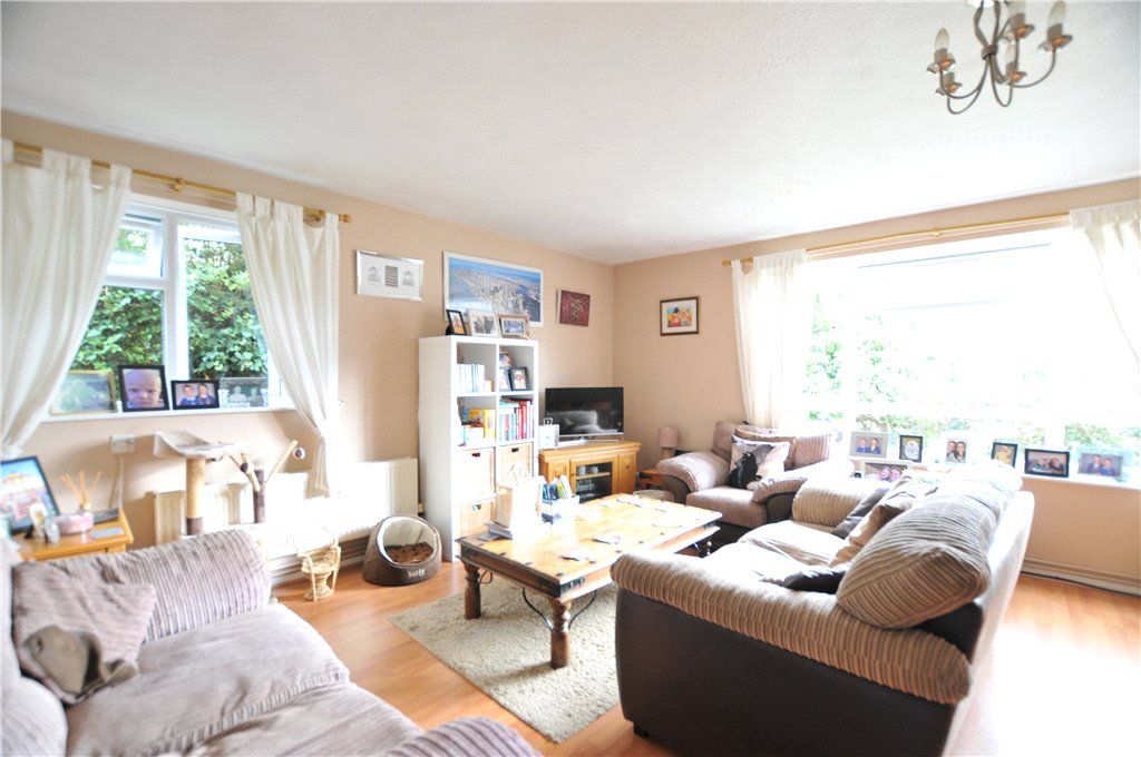 2 bed flat for sale in Bowmans Park, Castle Hedingham, Halstead CO9, £180,000