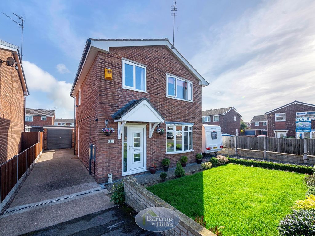 3 bed detached house for sale in Avon Way, Worksop S81, £214,950