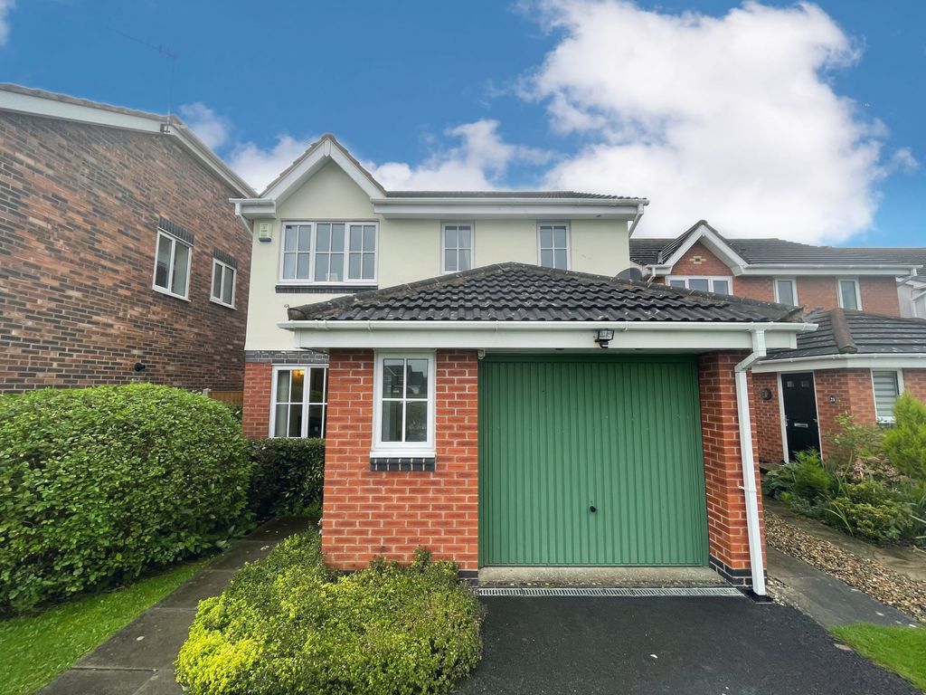3 bed detached house for sale in Barnes Drive, Cleveleys FY5, £210,000