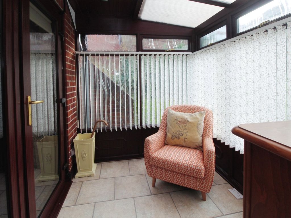 2 bed flat for sale in Birches Nook, Stocksfield NE43, £115,000