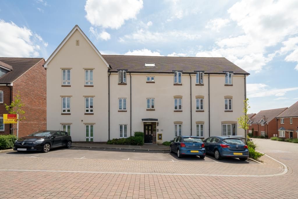 2 bed flat for sale in Botley, Oxford OX2, £275,000