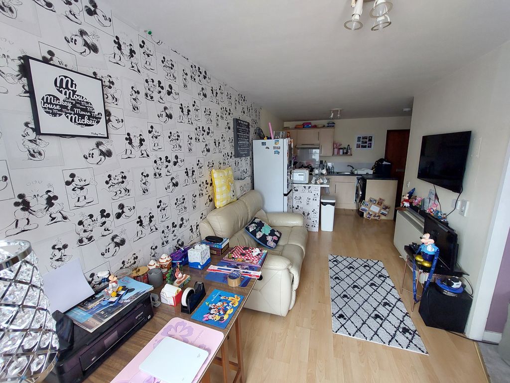 1 bed flat for sale in St. Stephens Close, Southmead, Bristol BS10, £135,000