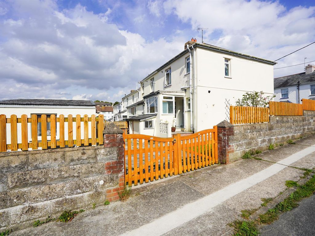 3 bed semi-detached house for sale in Avon Road, Bideford EX39, £235,000