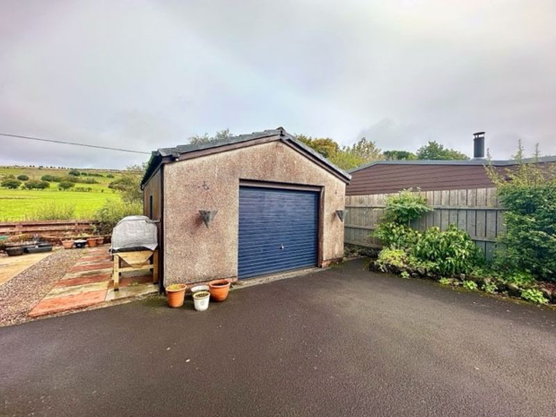 3 bed detached bungalow for sale in Armour Wynd, Dalmellington, Ayr KA6, £195,000