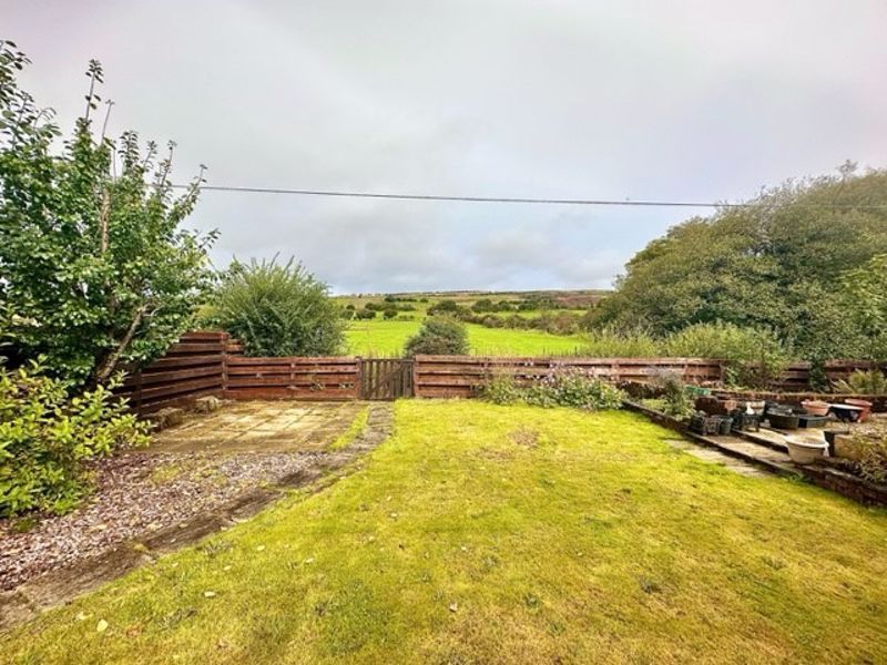 3 bed detached bungalow for sale in Armour Wynd, Dalmellington, Ayr KA6, £195,000