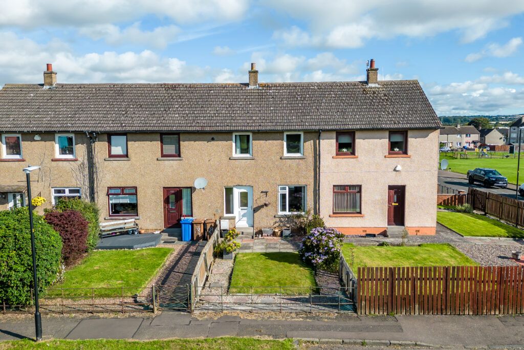 2 bed terraced house for sale in Balloch Place, Broughty Ferry, Dundee DD4, £99,000