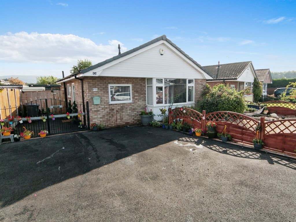 2 bed detached bungalow for sale in Lon Y Cyll, Abergele LL22, £180,000