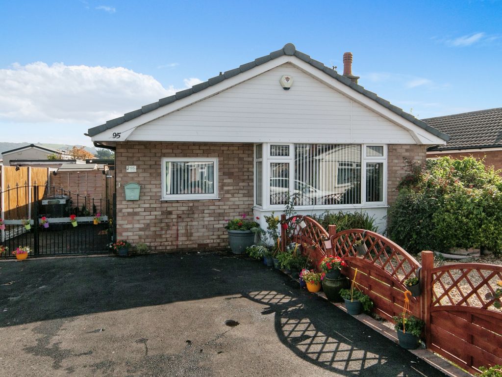 2 bed detached bungalow for sale in Lon Y Cyll, Abergele LL22, £180,000