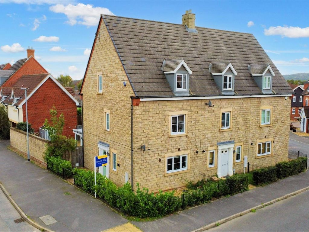4 bed town house for sale in Flatts Lane, Calverton, Nottingham NG14, £285,000