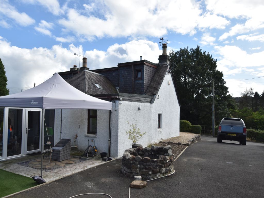 3 bed detached house for sale in Cardrowan, Stirling FK7, £260,000