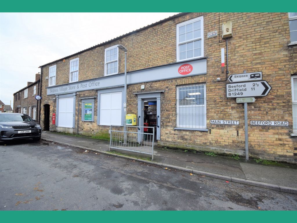 Retail premises for sale in Main Street, Driffield YO25, £525,000