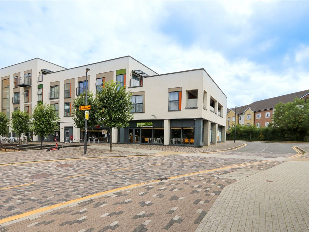 2 bed flat for sale in The Square, Long Down Avenue, Bristol, South Gloucestershire BS16, £245,000