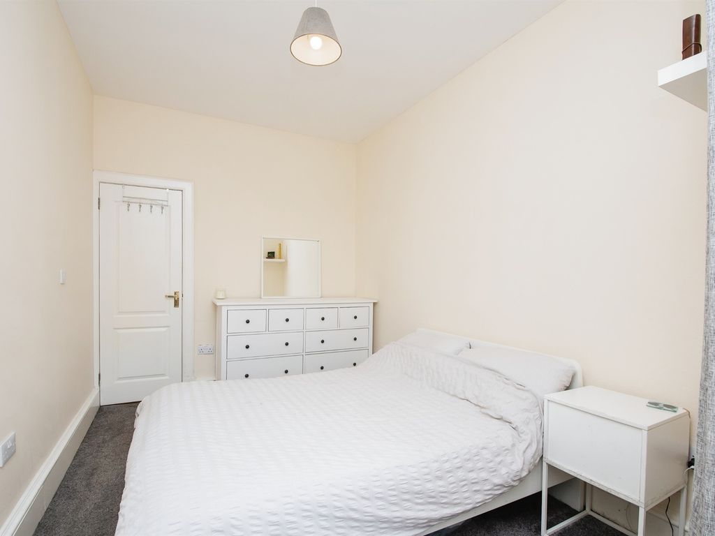 2 bed flat for sale in Hillfoot Avenue, Rutherglen, Glasgow G73, £100,000