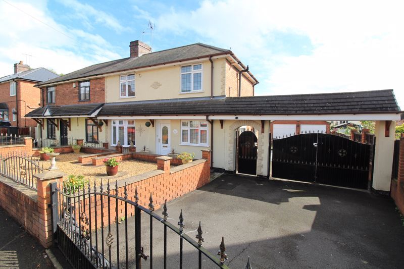 3 bed semi-detached house for sale in Brookdale, Dudley DY3, £259,950