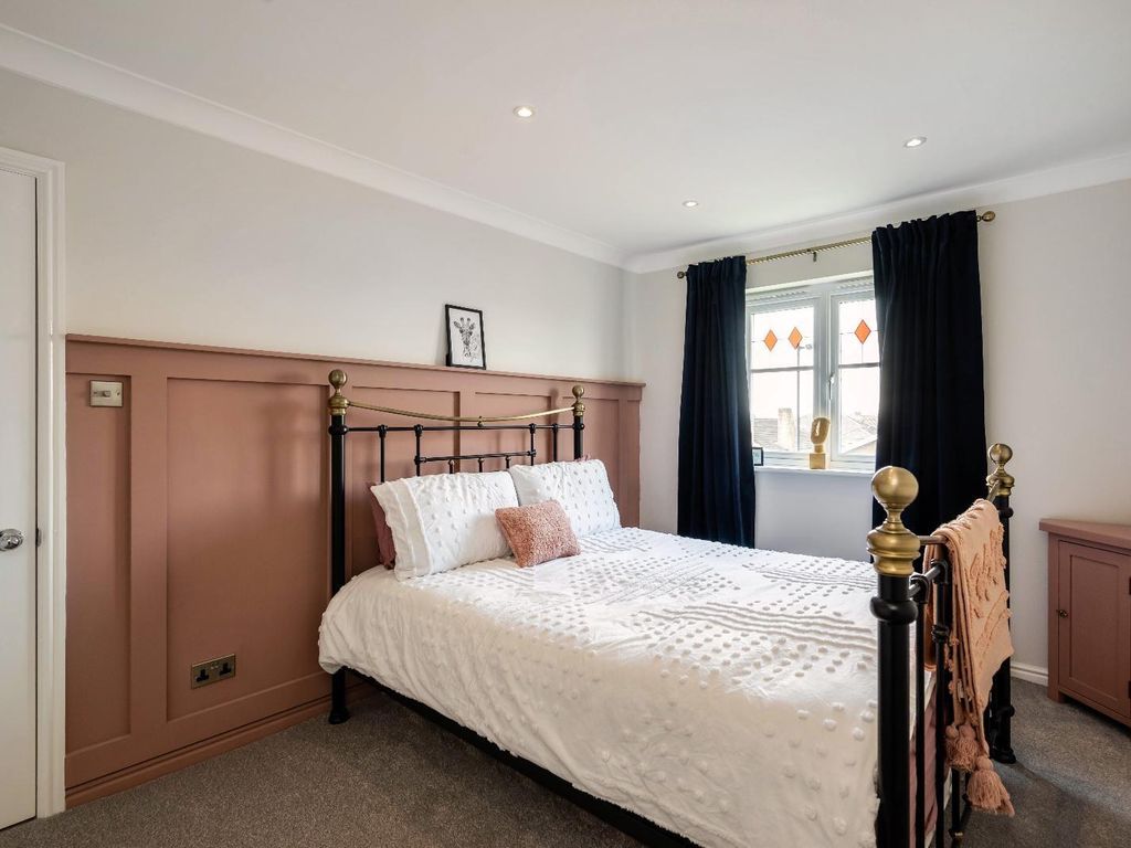2 bed flat for sale in Saddlers Close, Huntington, York YO32, £210,000