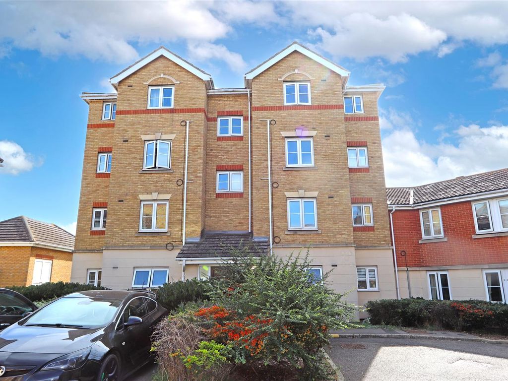1 bed flat for sale in Collier Way, Southend-On-Sea SS1, £87,500