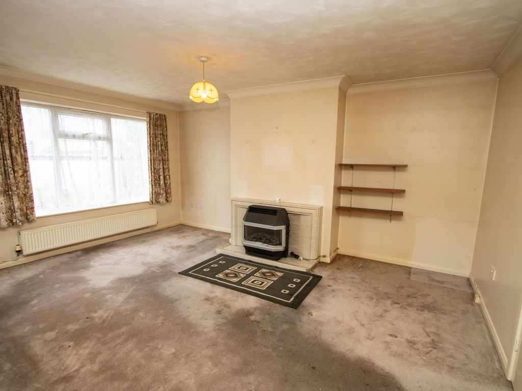 2 bed detached bungalow for sale in Ronalds Way, Doddington PE15, £210,000