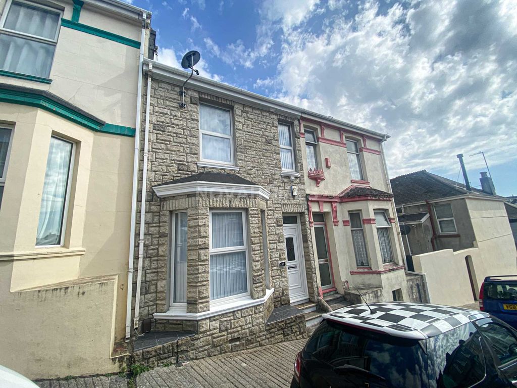 3 bed terraced house for sale in Cotehele Avenue, Keyham PL2, £175,000